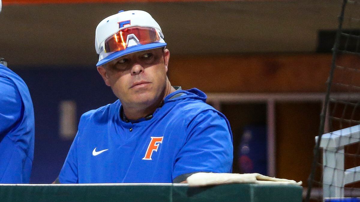 Kevin O'Sullivan to stay at Florida